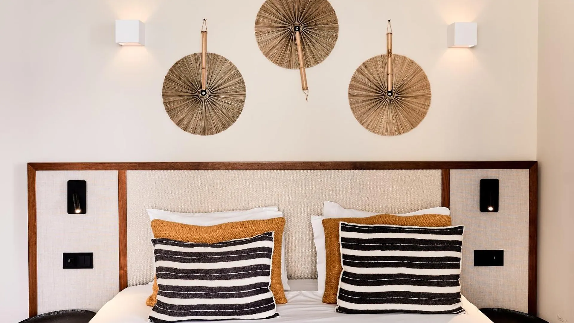 Ando Living - Augusta House Apartment Lisbon Portugal